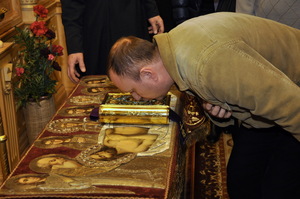 Плащаница 19 века, подарок нашему Храму  (10)